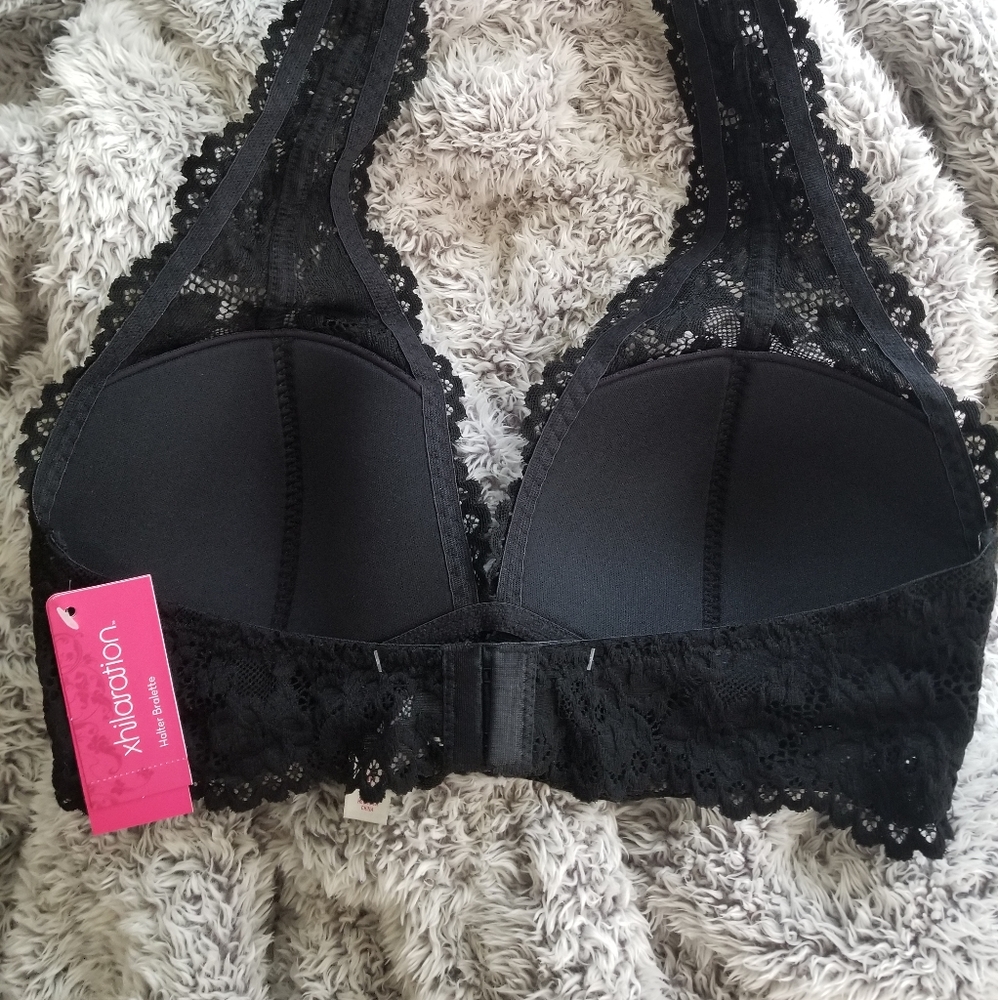 Padded Halter Lace Bralette - Picture 3 of 4